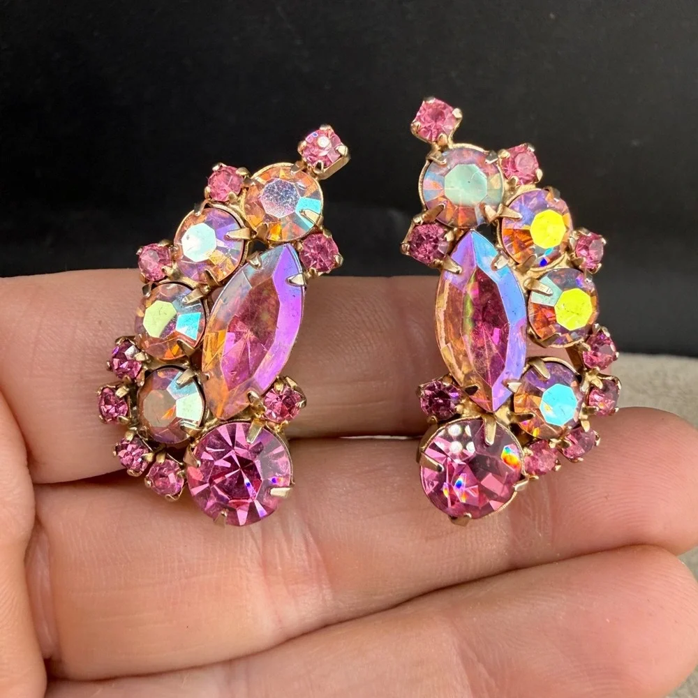 Vintage Weiss Rhinestone Brooch Clip On Earrings‎ Pink Signed